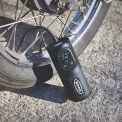 Ring RTC2000 Rechargeable Compact Cordless Handheld Tyre Inflator 3.7V 14 Ring RTC2000 Rechargeable Compact Cordless Handheld Tyre Inflator 3.7V -Maypole Shop 125KT A6