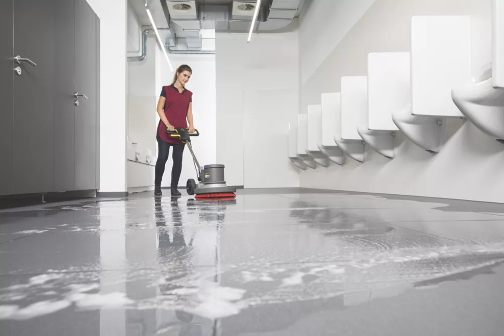 Karcher BDS 43/150 C Floor Scrubber 240V 4 Karcher BDS 43/150 C Floor Scrubber 240V - Image 4