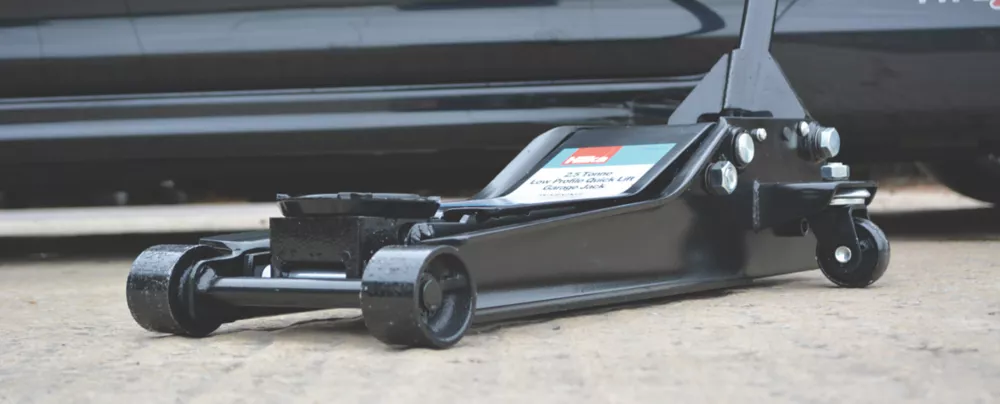 Hilka Pro-Craft 2.5 Tonne Low-Profile Jack 2 Hilka Pro-Craft 2.5 Tonne Low-Profile Jack - Image 2