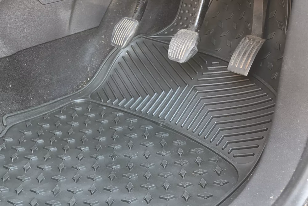 Hilka Pro-Craft Car Mat Set 4 Pieces 3 Hilka Pro-Craft Car Mat Set 4 Pieces - Image 3