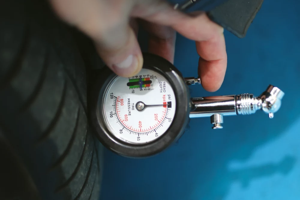 Laser Tyre Pressure & Tread Gauge 4 Laser Tyre Pressure & Tread Gauge - Image 4