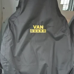 Van Guard Universal Single-Seat Cover Black