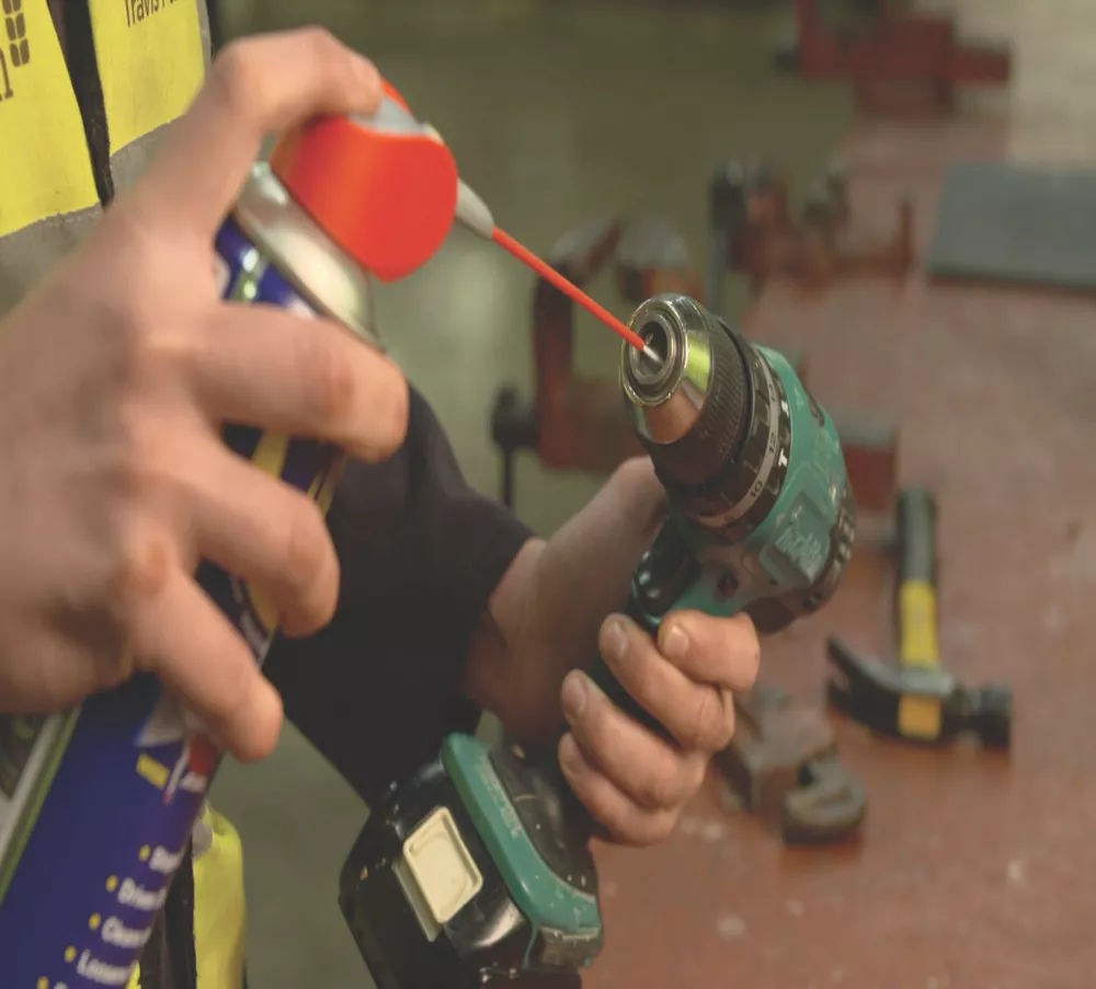 WD-40 Multi-Use Lubricant 450ml 3 WD-40 Multi-Use Lubricant 450ml - Image 3